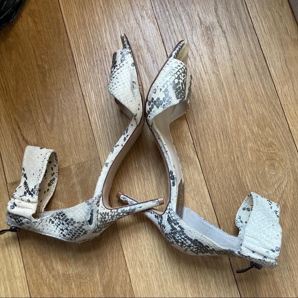 Vince Camuto snake print Oljera heels thick strap thin heels